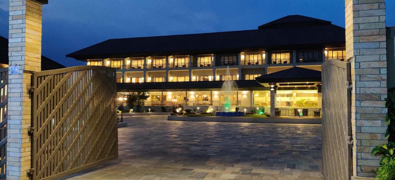 Soaltee Westend Resort Читван Экстерьер фото